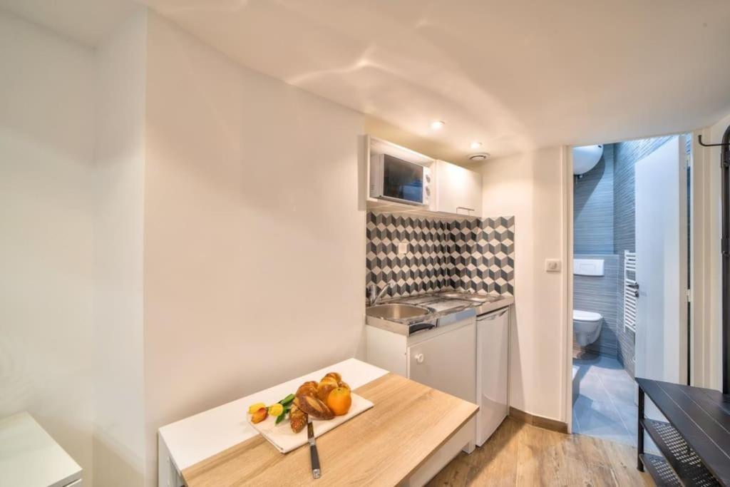 Bel Appartement Au Coeur De Montmartre Parijs Buitenkant foto